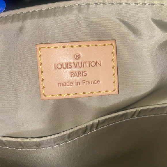 LOUIS VUITTON Messanger Shoulder Bag - Picture 8 of 8